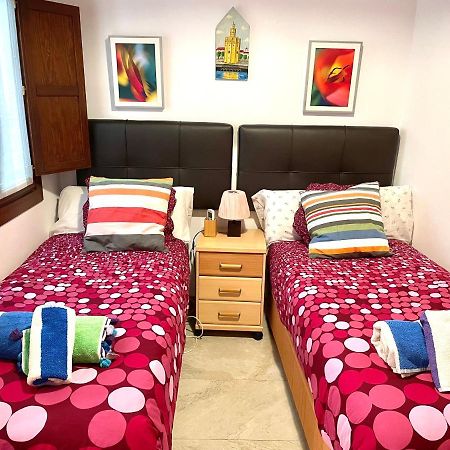 Apartamento Centro Plaza Salvador, Wifi Free& Parking Opcional Sevilha Exterior foto